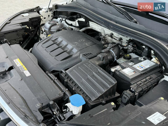 Білий Шкода Kodiaq, об'ємом двигуна 1.98 л та пробігом 197 тис. км за 22999 $, фото 32 на Automoto.ua