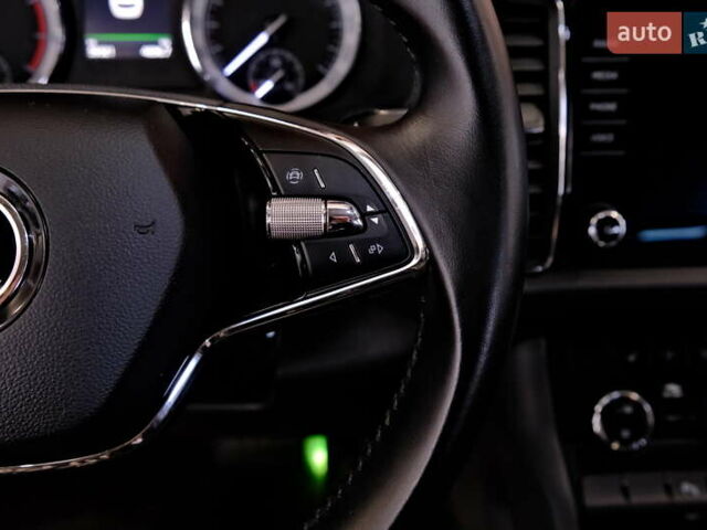 Шкода Kodiaq 2022 у Одесі на Automoto.ua Білий Шкода Kodiaq, об'ємом двигуна 2 л та пробігом 59 тис. км за 29900 $, фото 23 на Automoto.ua