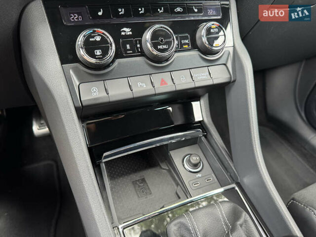 Белый Шкода Kodiaq, объемом двигателя 1.97 л и пробегом 147 тыс. км за 39990 $, фото 41 на Automoto.ua