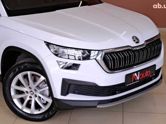 Білий Шкода Kodiaq, об'ємом двигуна 2 л та пробігом 59 тис. км за 29900 $, фото 2 на Automoto.ua