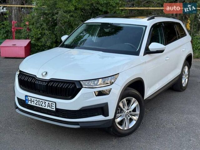 Білий Шкода Kodiaq, об'ємом двигуна 1.97 л та пробігом 44 тис. км за 37999 $, фото 1 на Automoto.ua