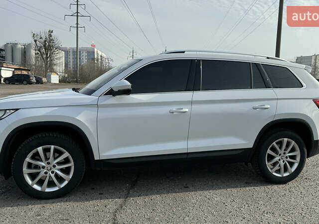 Белый Шкода Kodiaq, объемом двигателя 2 л и пробегом 9 тыс. км за 43900 $, фото 8 на Automoto.ua