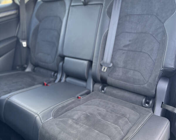 Белый Шкода Kodiaq, объемом двигателя 2 л и пробегом 45 тыс. км за 40999 $, фото 29 на Automoto.ua