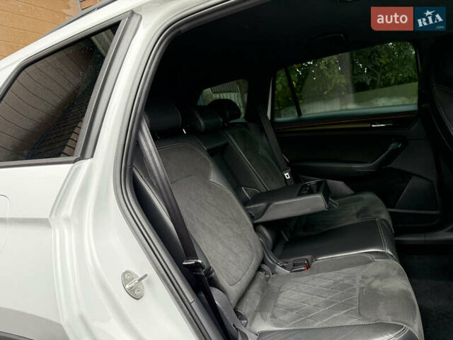 Білий Шкода Kodiaq, об'ємом двигуна 2 л та пробігом 154 тис. км за 37499 $, фото 43 на Automoto.ua