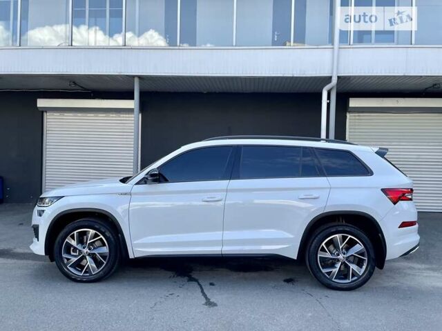 Белый Шкода Kodiaq, объемом двигателя 2 л и пробегом 10 тыс. км за 44500 $, фото 24 на Automoto.ua