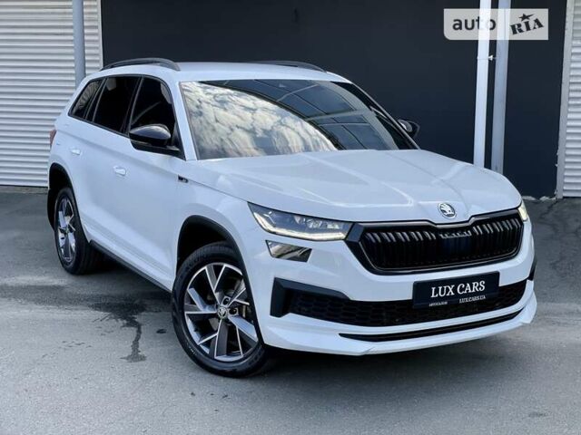 Белый Шкода Kodiaq, объемом двигателя 2 л и пробегом 10 тыс. км за 44500 $, фото 21 на Automoto.ua