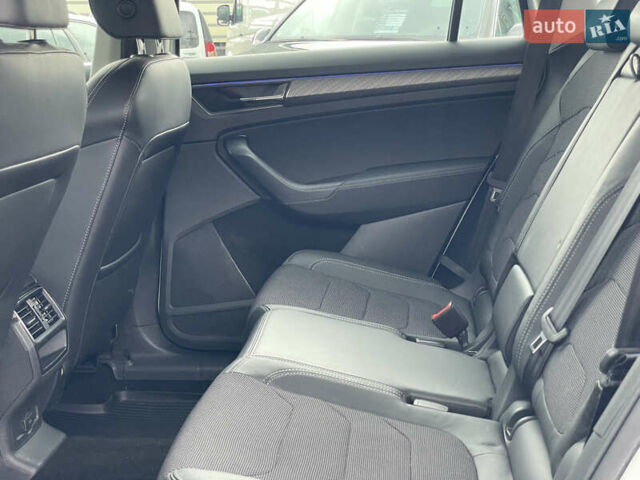 Белый Шкода Kodiaq, объемом двигателя 1.97 л и пробегом 29 тыс. км за 33600 $, фото 37 на Automoto.ua