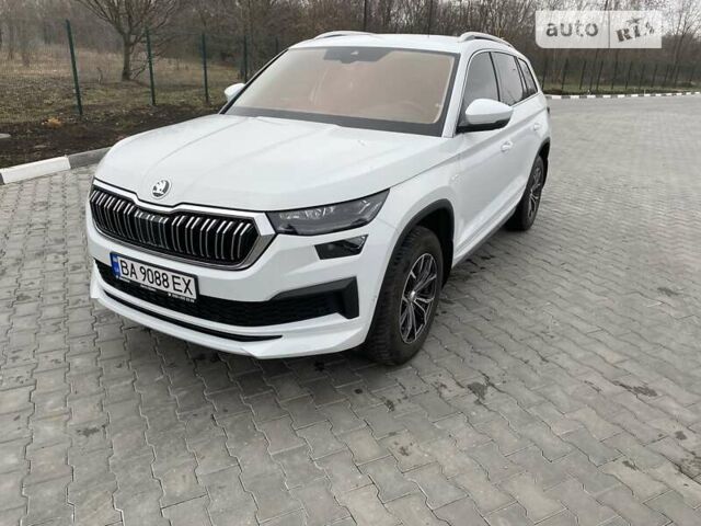 Белый Шкода Kodiaq, объемом двигателя 1.98 л и пробегом 27 тыс. км за 45000 $, фото 1 на Automoto.ua