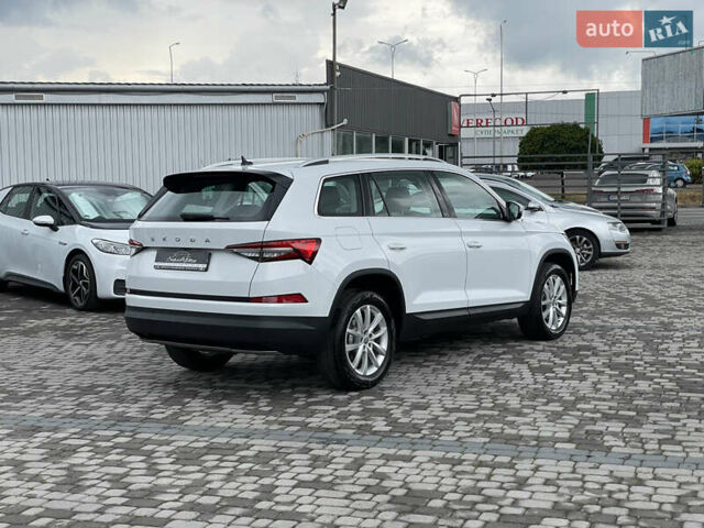 Белый Шкода Kodiaq, объемом двигателя 1.97 л и пробегом 29 тыс. км за 34400 $, фото 19 на Automoto.ua