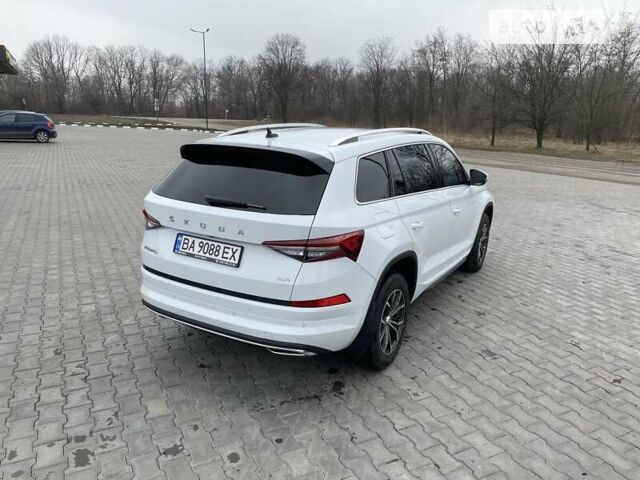 Белый Шкода Kodiaq, объемом двигателя 1.98 л и пробегом 27 тыс. км за 45000 $, фото 4 на Automoto.ua