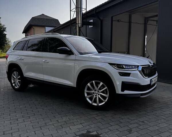 Білий Шкода Kodiaq, об'ємом двигуна 1.98 л та пробігом 52 тис. км за 38500 $, фото 6 на Automoto.ua