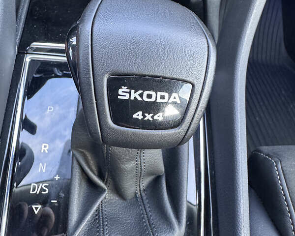 Белый Шкода Kodiaq, объемом двигателя 2 л и пробегом 45 тыс. км за 40999 $, фото 59 на Automoto.ua