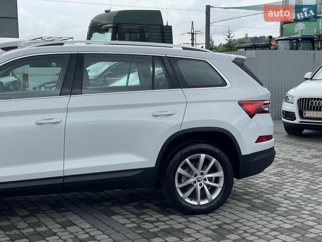 Белый Шкода Kodiaq, объемом двигателя 1.97 л и пробегом 29 тыс. км за 33600 $, фото 11 на Automoto.ua