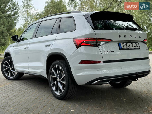 Белый Шкода Kodiaq, объемом двигателя 1.97 л и пробегом 147 тыс. км за 39990 $, фото 12 на Automoto.ua