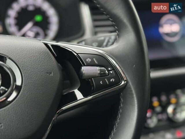 Белый Шкода Kodiaq, объемом двигателя 1.98 л и пробегом 131 тыс. км за 30990 $, фото 20 на Automoto.ua