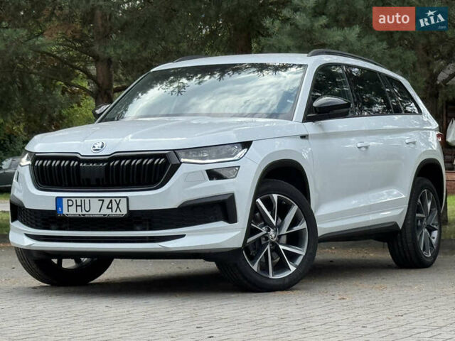 Белый Шкода Kodiaq, объемом двигателя 1.97 л и пробегом 147 тыс. км за 39990 $, фото 1 на Automoto.ua