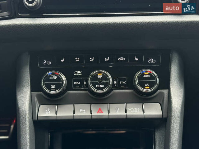 Білий Шкода Kodiaq, об'ємом двигуна 2 л та пробігом 154 тис. км за 37499 $, фото 23 на Automoto.ua