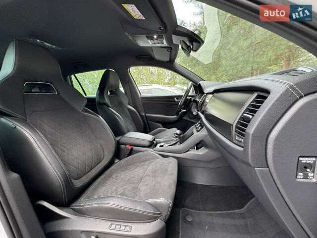 Белый Шкода Kodiaq, объемом двигателя 1.97 л и пробегом 147 тыс. км за 39990 $, фото 29 на Automoto.ua