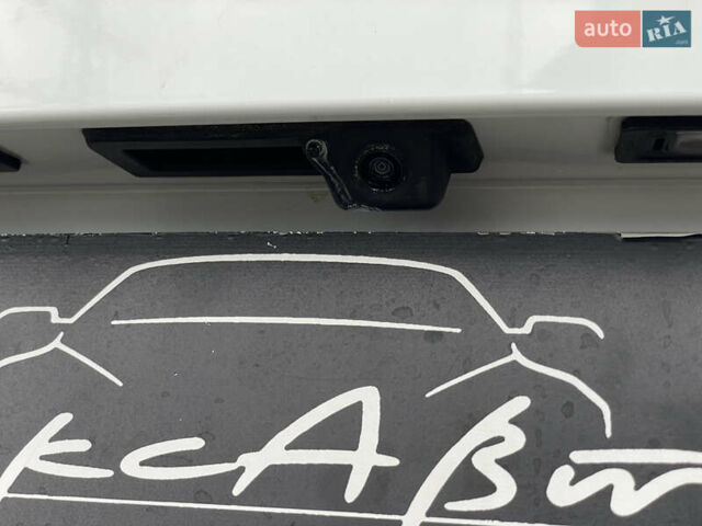 Белый Шкода Kodiaq, объемом двигателя 1.97 л и пробегом 29 тыс. км за 33600 $, фото 20 на Automoto.ua