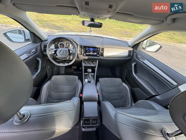 Белый Шкода Kodiaq, объемом двигателя 2 л и пробегом 45 тыс. км за 40999 $, фото 30 на Automoto.ua