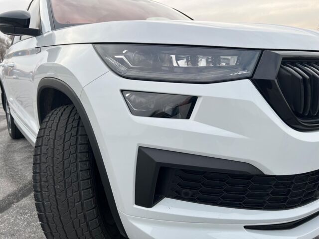 Білий Шкода Kodiaq, об'ємом двигуна 2 л та пробігом 14 тис. км за 44990 $, фото 8 на Automoto.ua