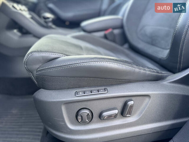 Белый Шкода Kodiaq, объемом двигателя 2 л и пробегом 45 тыс. км за 40999 $, фото 19 на Automoto.ua