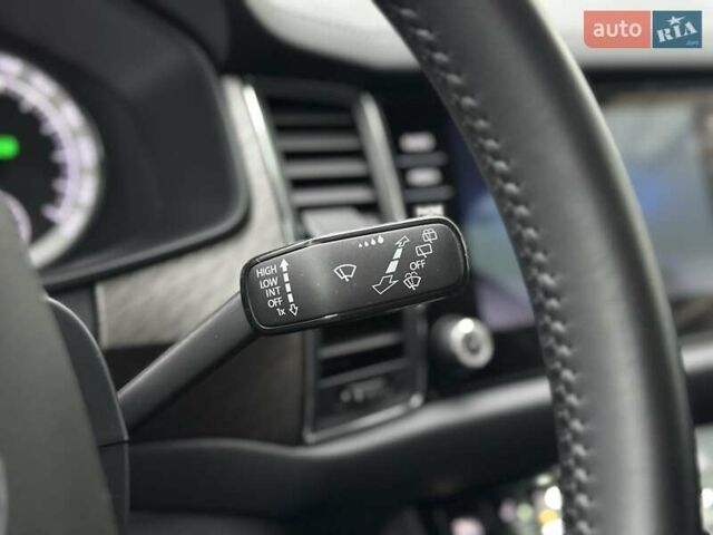 Белый Шкода Kodiaq, объемом двигателя 1.98 л и пробегом 131 тыс. км за 30990 $, фото 21 на Automoto.ua