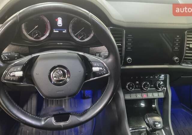 Білий Шкода Kodiaq, об'ємом двигуна 1.98 л та пробігом 209 тис. км за 23800 $, фото 12 на Automoto.ua