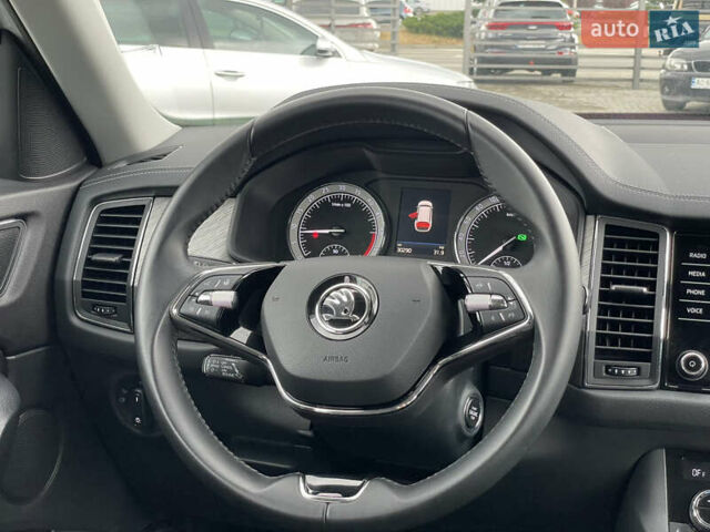 Белый Шкода Kodiaq, объемом двигателя 1.97 л и пробегом 29 тыс. км за 33600 $, фото 22 на Automoto.ua