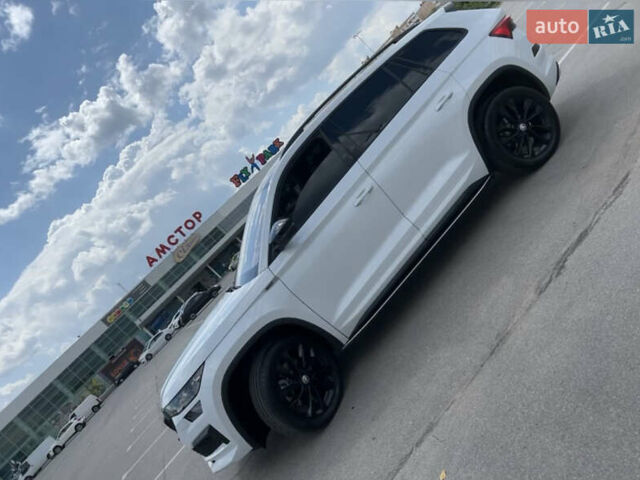 Шкода Kodiaq 2022 в Запорожье на Automoto.ua Белый Шкода Kodiaq, объемом двигателя 2 л и пробегом 65 тыс. км за 42000 $, фото 4 на Automoto.ua
