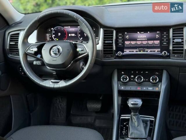 Білий Шкода Kodiaq, об'ємом двигуна 1.97 л та пробігом 44 тис. км за 37999 $, фото 28 на Automoto.ua
