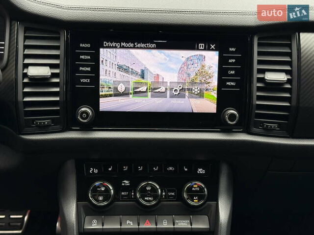 Білий Шкода Kodiaq, об'ємом двигуна 2 л та пробігом 154 тис. км за 37499 $, фото 61 на Automoto.ua