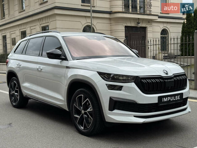 Білий Шкода Kodiaq, об'ємом двигуна 1.97 л та пробігом 74 тис. км за 41900 $, фото 9 на Automoto.ua
