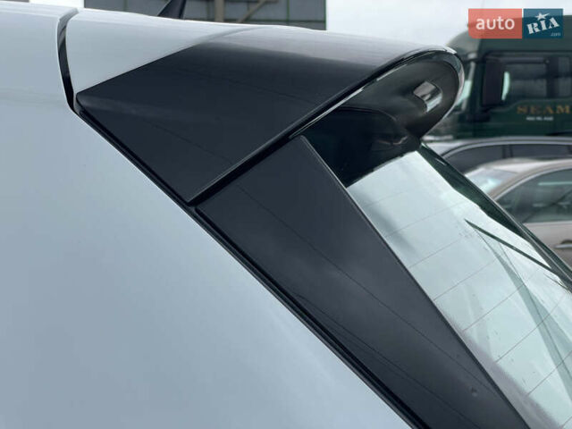 Белый Шкода Kodiaq, объемом двигателя 1.97 л и пробегом 29 тыс. км за 33600 $, фото 14 на Automoto.ua