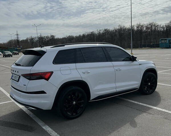 Шкода Kodiaq 2022 в Запорожье на Automoto.ua Белый Шкода Kodiaq, объемом двигателя 2 л и пробегом 65 тыс. км за 42000 $, фото 10 на Automoto.ua