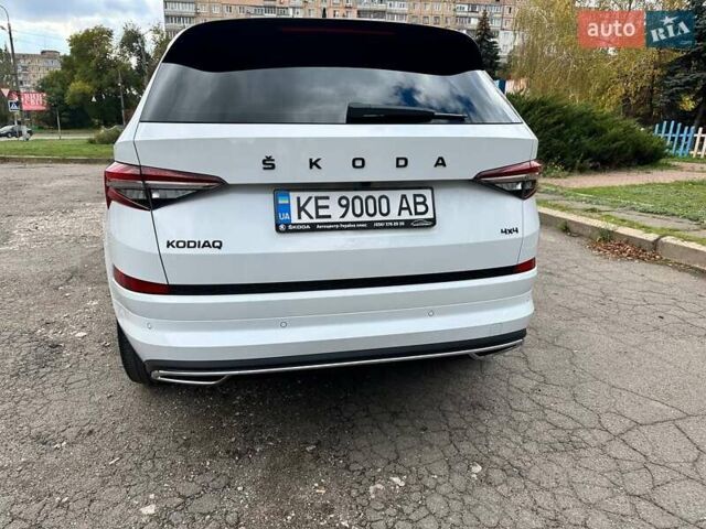 Белый Шкода Kodiaq, объемом двигателя 1.98 л и пробегом 64 тыс. км за 39000 $, фото 7 на Automoto.ua