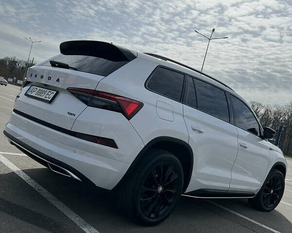 Шкода Kodiaq 2022 в Запорожье на Automoto.ua Белый Шкода Kodiaq, объемом двигателя 2 л и пробегом 65 тыс. км за 42000 $, фото 14 на Automoto.ua