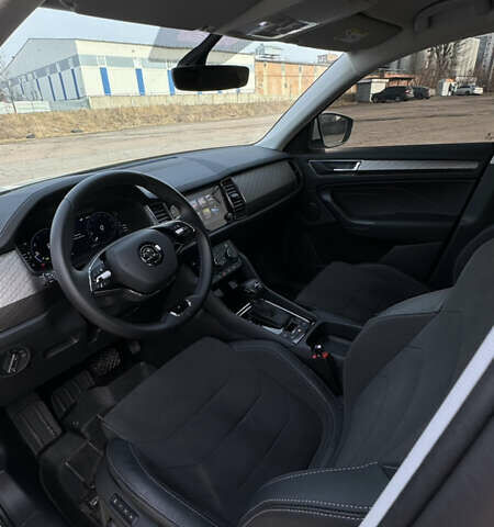 Белый Шкода Kodiaq, объемом двигателя 2 л и пробегом 9 тыс. км за 43900 $, фото 23 на Automoto.ua