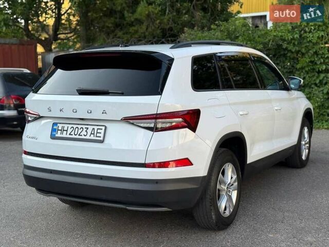 Білий Шкода Kodiaq, об'ємом двигуна 1.97 л та пробігом 44 тис. км за 37999 $, фото 8 на Automoto.ua