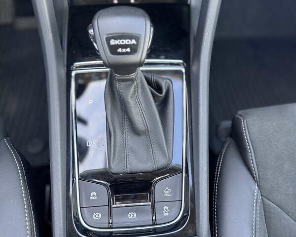 Белый Шкода Kodiaq, объемом двигателя 2 л и пробегом 45 тыс. км за 40999 $, фото 33 на Automoto.ua