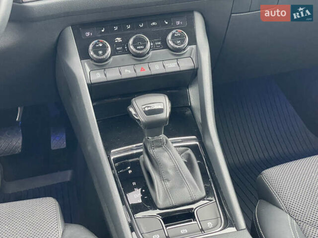 Белый Шкода Kodiaq, объемом двигателя 1.97 л и пробегом 29 тыс. км за 34400 $, фото 32 на Automoto.ua