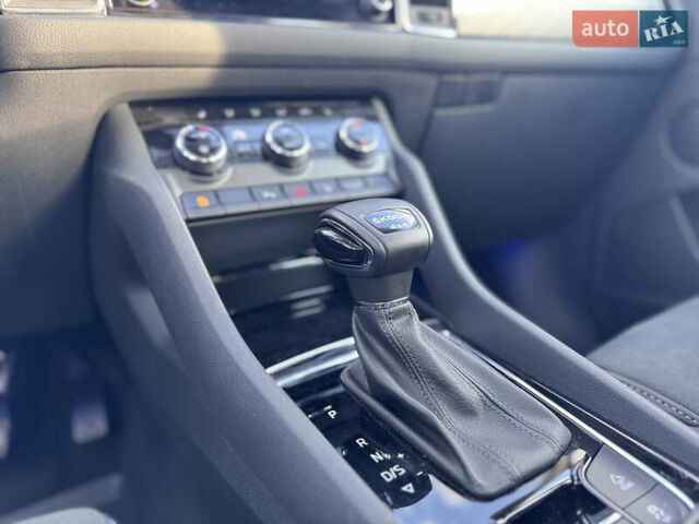 Белый Шкода Kodiaq, объемом двигателя 2 л и пробегом 45 тыс. км за 40999 $, фото 34 на Automoto.ua