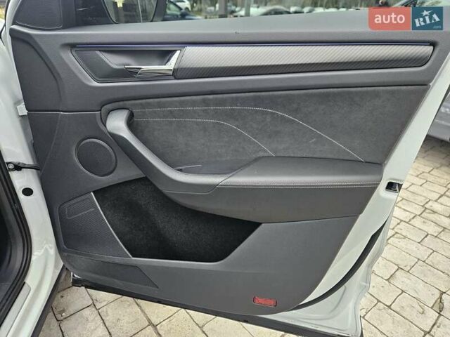 Білий Шкода Kodiaq, об'ємом двигуна 1.97 л та пробігом 25 тис. км за 43890 $, фото 34 на Automoto.ua