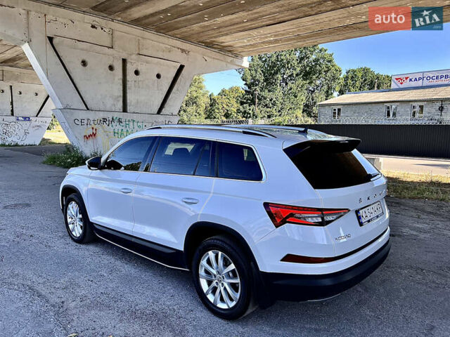 Білий Шкода Kodiaq, об'ємом двигуна 1.97 л та пробігом 79 тис. км за 38700 $, фото 9 на Automoto.ua