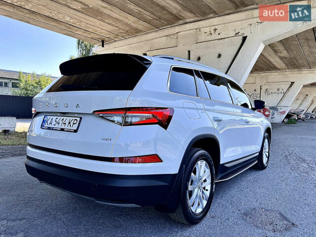 Білий Шкода Kodiaq, об'ємом двигуна 1.97 л та пробігом 79 тис. км за 38700 $, фото 24 на Automoto.ua