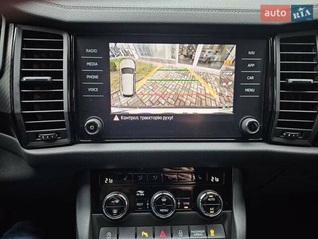Білий Шкода Kodiaq, об'ємом двигуна 1.97 л та пробігом 25 тис. км за 43890 $, фото 44 на Automoto.ua