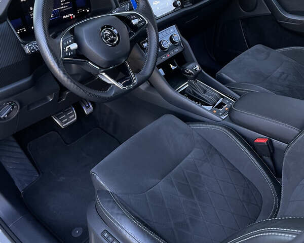 Белый Шкода Kodiaq, объемом двигателя 1.98 л и пробегом 68 тыс. км за 41000 $, фото 11 на Automoto.ua