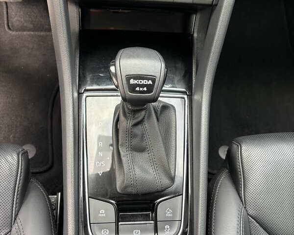 Шкода Kodiaq 2023 в Запорожье на Automoto.ua Белый Шкода Kodiaq, объемом двигателя 1.97 л и пробегом 47 тыс. км за 42900 $, фото 11 на Automoto.ua