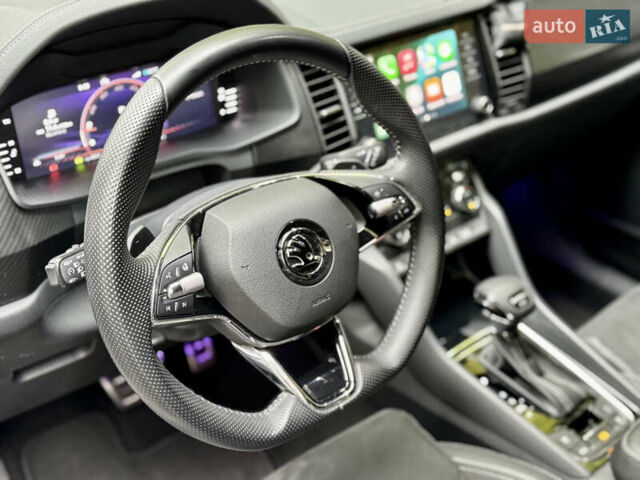 Белый Шкода Kodiaq, объемом двигателя 1.97 л и пробегом 22 тыс. км за 49500 $, фото 26 на Automoto.ua