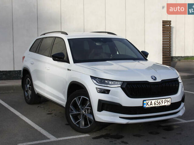 Белый Шкода Kodiaq, объемом двигателя 1.97 л и пробегом 24 тыс. км за 45100 $, фото 13 на Automoto.ua